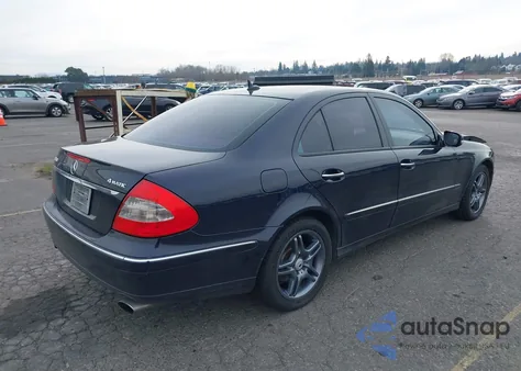 2008 Mercedes-Benz E 350 4Matic z USA, uszkodzony, nr VIN WDBUF87X38B187587